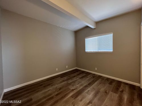 2340 Camino Seco, Tucson AZ  85710-7958 exterior