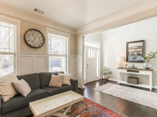 2070 Hatteras Way, Atlanta GA 30318-1083 exterior