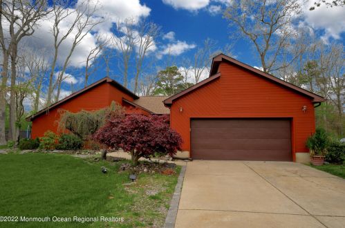 5 Tall Timber Ln, Plumsted Township, NJ 08533-2813