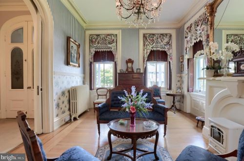 2236 Marietta Ave, Lancaster, PA 17603-2222