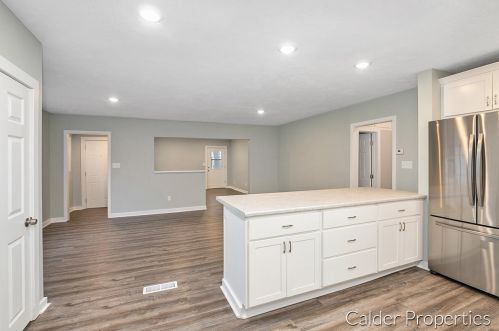 1472 Montgomery Ave, Meskegon MI 49441-1763 exterior