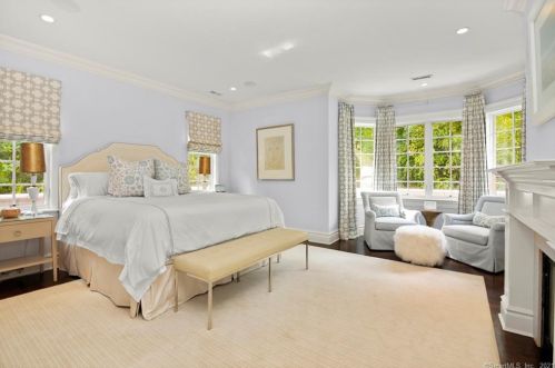 222 Overlook Dr, Greenwich CT 06830-6720 exterior