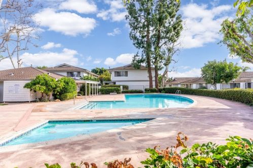 14802 Newport Ave, Tustin CA 92780-6184 exterior