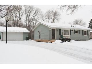 4259 Sandstone Dr, Saint Paul, MN 55122-2024