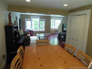 399 Adams St, Manchester CT  06042-2764 exterior