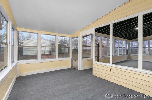 1472 Montgomery Ave, Meskegon MI 49441-1763 exterior