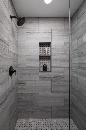 2433 Gilmour St, Grand Rapids MI 49506-3539 exterior