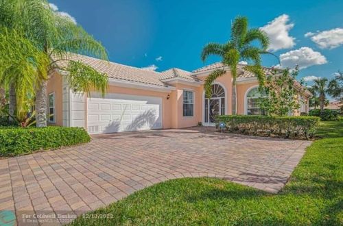 11595 Rockingham Dr, Fort Pierce FL  34987-2313 exterior