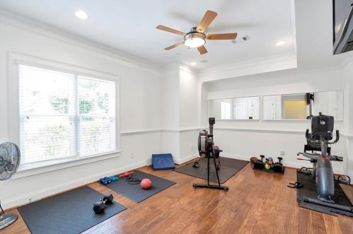 1233 Austin Gln Dr, Atlanta GA 30338-3233 exterior