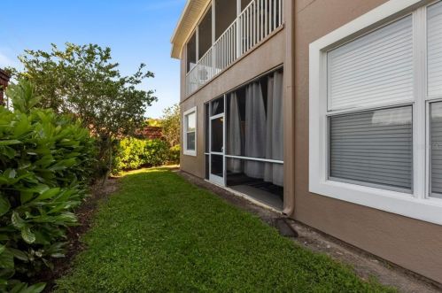 2038 Kings Palace Dr, Riverview FL 33578-2130 exterior