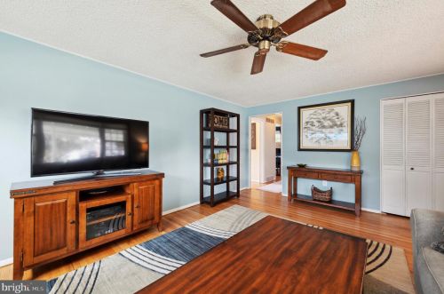 2160 Lee Ln, Chester PA 19014-2288 exterior