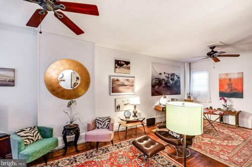 2039 Brandywine St, Philadelphia PA 19130-3204 exterior