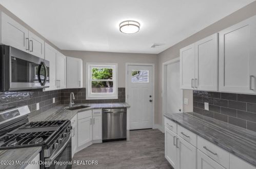 1322 River Ave, Point Pleasant Beach NJ 08742-4331 exterior