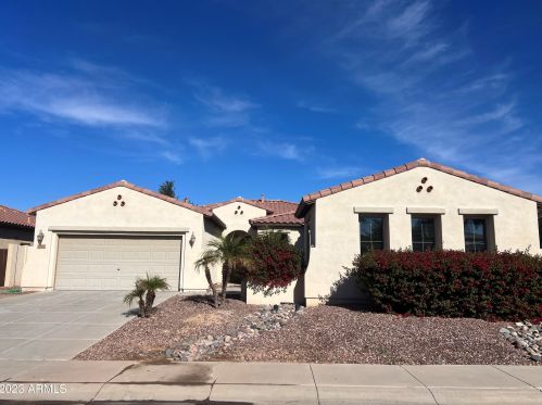 3880 Sawtooth Dr, Chandler, AZ 85249-5989