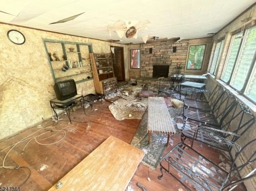 85 Appletree Row, Berkeley Heights NJ 07922-2403 exterior