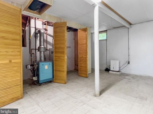 336 Ainslie Rd, Huntingdon Valley PA 19006-8701 exterior