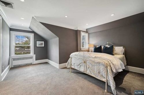 264 Upper Mtn Ave, Montclair NJ 07043-1417 exterior