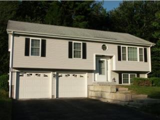 10 Bentwood St, Concord, NH 03303-1804