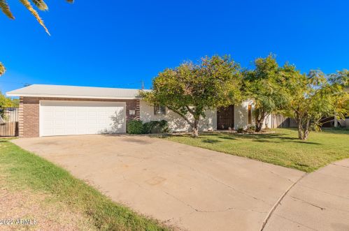 6713 42nd Ave, Phoenix, AZ 85019-1004