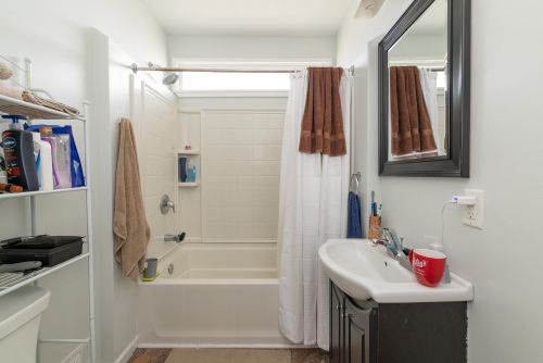 3510 Burdick St, Kalamazoo MI 49001-6126 exterior