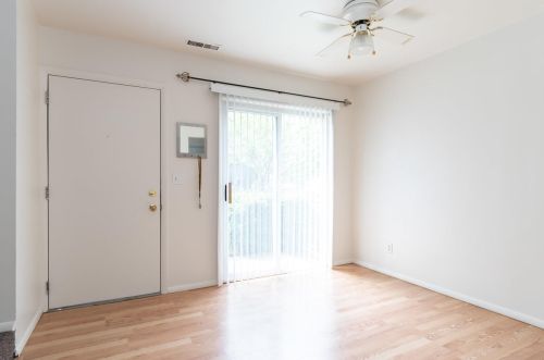 3609 Kenbrooke Ct, Kalamazoo, MI 49006-5438