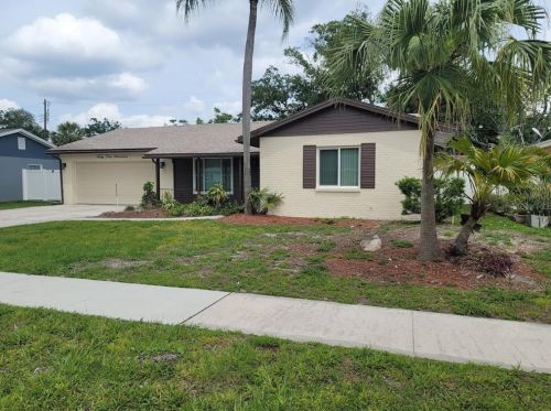 6417 Ambassador Dr, Tampa FL  33615-3401 exterior