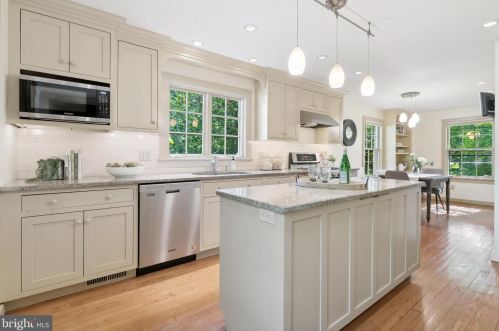 2775 Main St, Trenton NJ 08648-1037 exterior