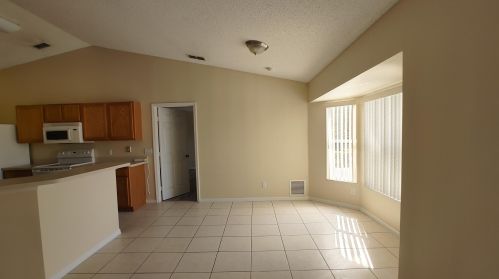 1013 College Park Rd, Fort Pierce FL 34953-5842 exterior