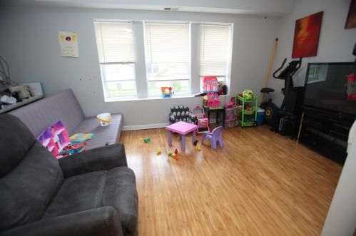 3939 Iowa St, Chicago IL 60651-3242 exterior