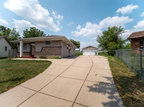 1926 19th Ct, Milwaukee, WI 53205-2029