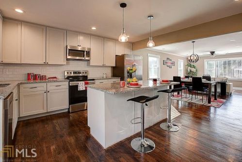 744 Lee Andrews Ave, Atlanta GA  30315-6812 exterior