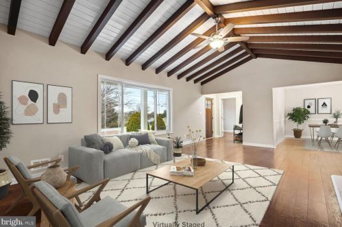 6631 Kings Hwy, Alexandria VA  22306-1502 exterior