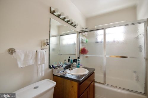 7227 16 Ave, Silver Spring MD 20912-7045 exterior