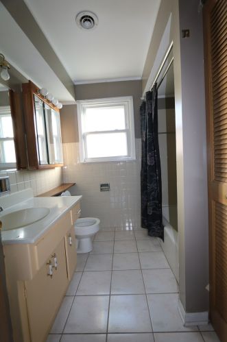 5200 Monitor Ave, Chicago IL 60638-1520 exterior