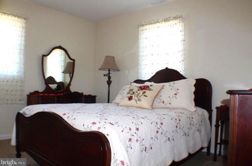 1037 Bollinger Rd, Littlestown PA 17340-9602 exterior