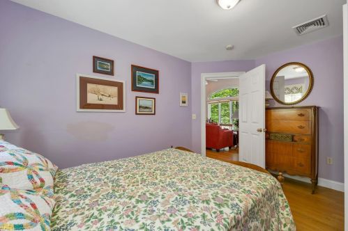 31 Sunset Ave, Concord NH 03301-2730 exterior