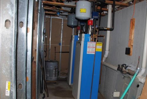 177 Dexter St, Providence RI 02909-0012 exterior