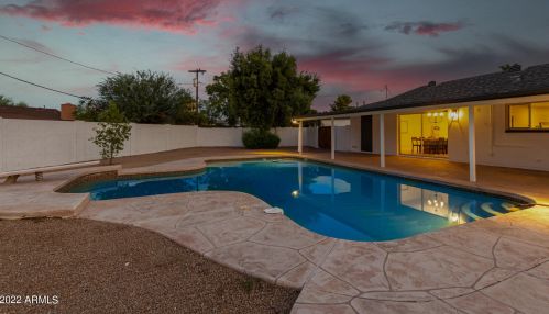 10837 38 Pl, Phoenix AZ 85044-8202 exterior