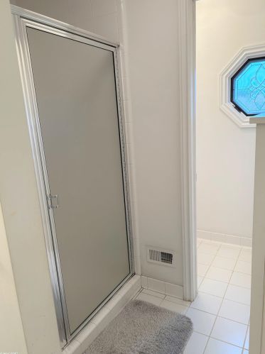 2239 Crystal Dr, Rochester MI 48309-3755 exterior