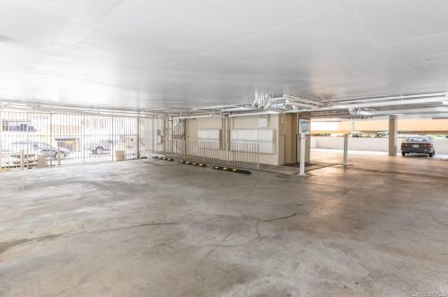 2572 Lemon Rd, Honolulu HI  96815-3766 exterior