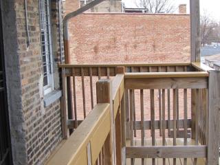 3453 Prairie Ave, Chicago IL  60616-3921 exterior