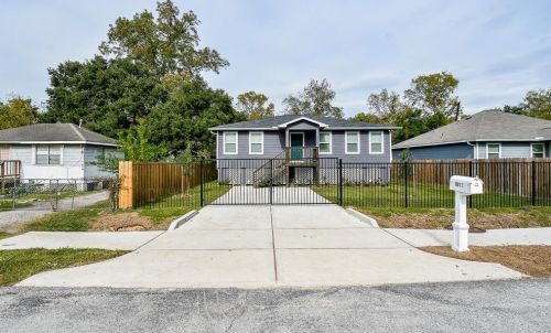 6011 Marwood Dr, Humble, TX 77396-1725