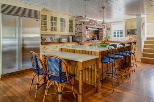 2 Creemer Rd, Armonk NY 10504-2402 exterior