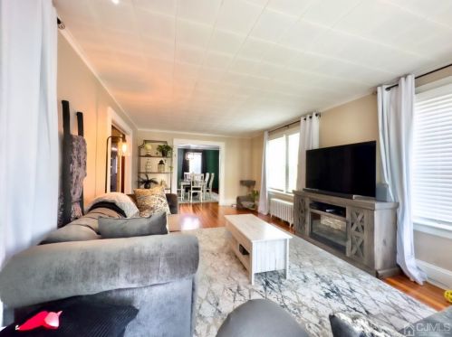 54 5th St, Perth Amboy NJ  08863-1642 exterior