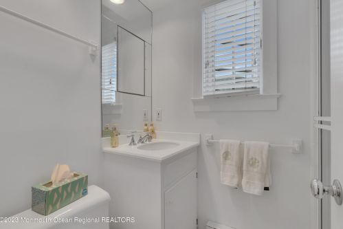 757 Ave, Point Pleasant Beach NJ 08742-5316 exterior