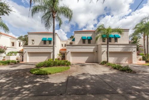 3145 Lk Ellen Dr, Tampa FL  33618-3618 exterior