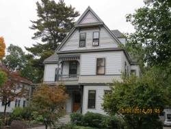 50 Hartford St, Newton, MA 02461-1517