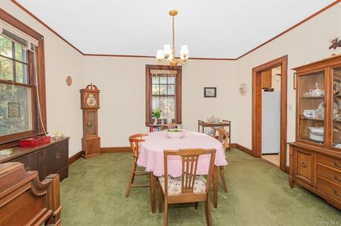 256 260th St, Bronx NY 10471-1822 exterior