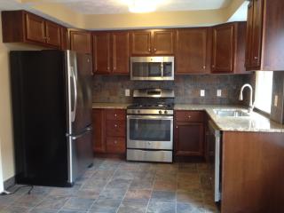 2668 Mayfield Rd, Cleveland OH  44106-5510 exterior