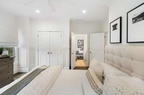 2652 Forrest Way, Atlanta GA  30305-3770 exterior